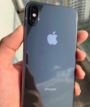 Apple iPhone X 64 GB in Amman