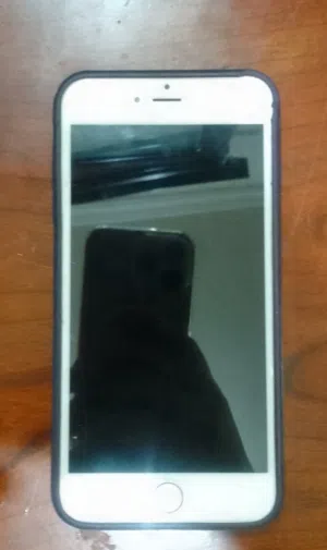 للبيع ايفون IPhone 6splus بحاله جيده ومو مبدل شئ