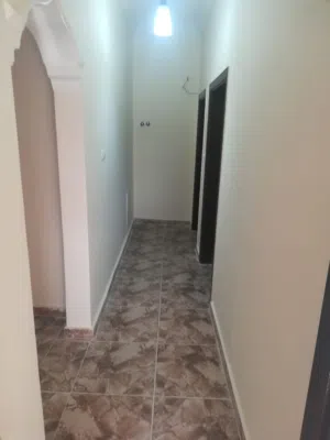 100 m2 3 Bedrooms Apartments for Rent in Zarqa Jabal Al Ameer Hamza