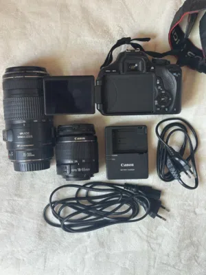 كاميرا كانون 600D