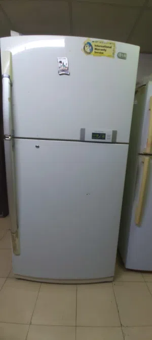 Large fridge 570 litres