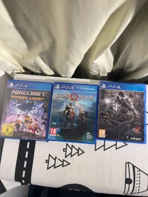 ps4 games used 1 month no scratches all good