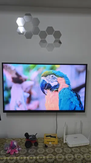 Sony Bravia SMART TV 42 inch in Super condition with Original remote and Box