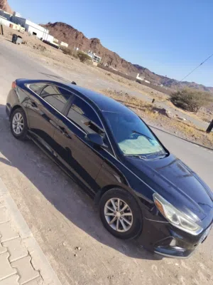 Used Hyundai Sonata in Al Dakhiliya