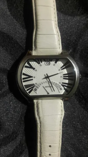 ساعه ياباني كستك جلد اصلي وكاله