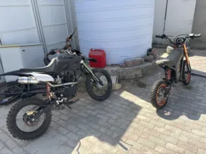 Selling both kugoo wish 01 and dirt bike 200 cc both have little problems can sell separately