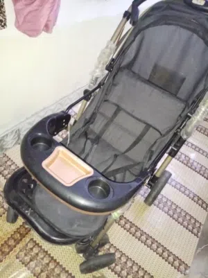عربانه اطفال مستعمله للبيع
