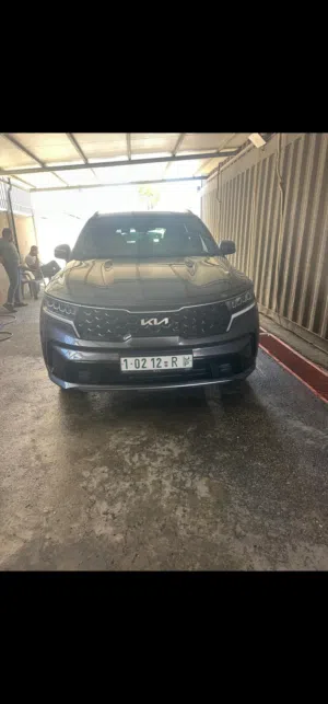 used-kia-sorento-in-ramallah-and-al-bireh