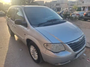 Used Chrysler Voyager in Tripoli