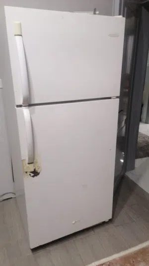 ثلاجه فريجيدير بحاله جيده