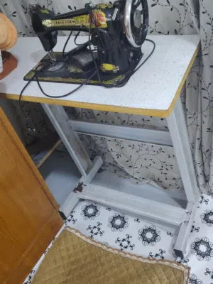 ميز فقط بدون المكينة