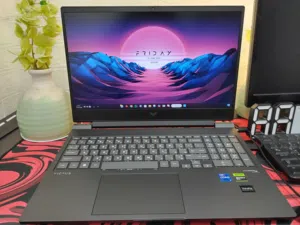 لابتوب جيمنج hp victus  شبه جديد مع اكسسواراته (قاعدة تبريد - جهاز سحب الهواء الساخن - الخ)