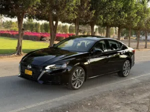 Nissan altima SL full option 2023