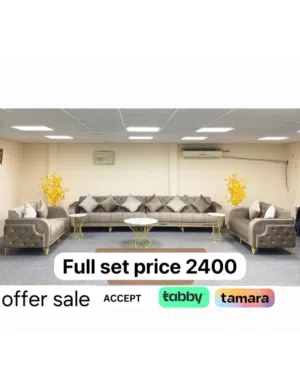 i have very good new comfotable set for sale neat and cleanلدي مجموعة مريحة جديدة جيدة جدًا للبيع، أ