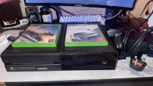 Xbox one 1TB with forza horizon 3 and forza motorsport 6