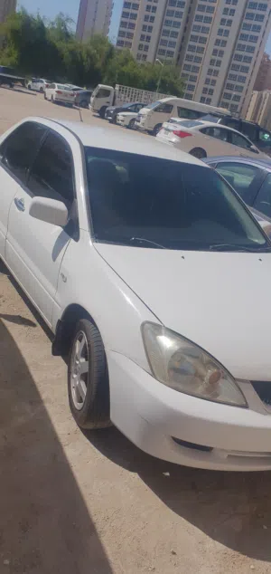 Used Mitsubishi Lancer in Hawally