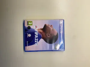 سيدي FIFA 22 PS4 الحالة شبه مستعمل وخشوط خفيفة جدا