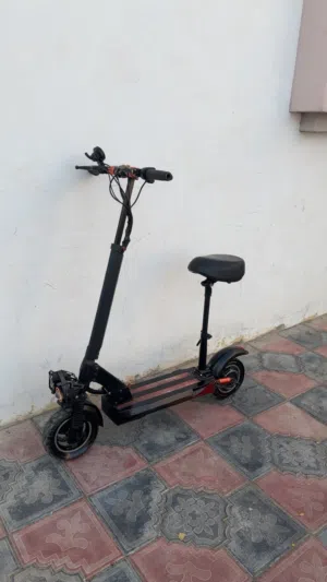 لبيع سكوتر نضيف
