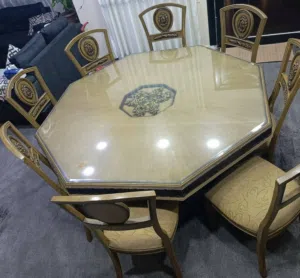 طاولات طعام للبيع