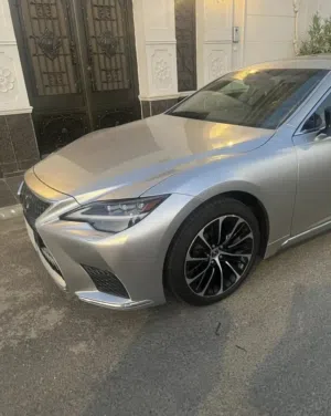 Used Lexus LS in Jeddah