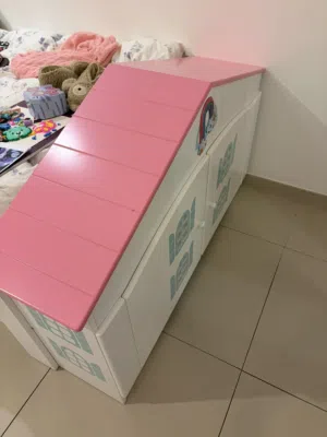 Kids cabinet