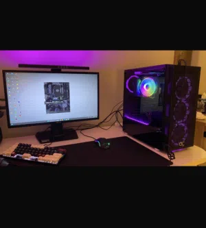 Pc gaming وشاشة