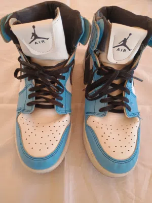 Air Jordan 1 Mid Blue / White Colorway size 37