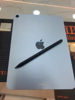 ipad air 7  128  used    ايباد اير 7. 128 ج مستعمل