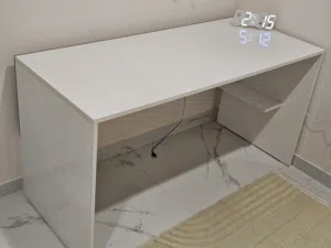 ميز يرهم كيمنك ومكتبي تفصال