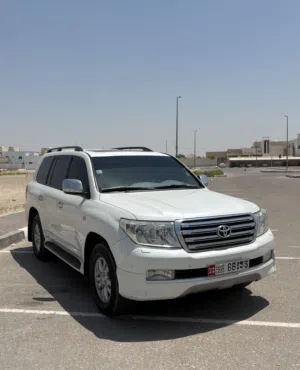 لاندكروز استيشن 2010GXR V6  قابل لتفاوض لجاد