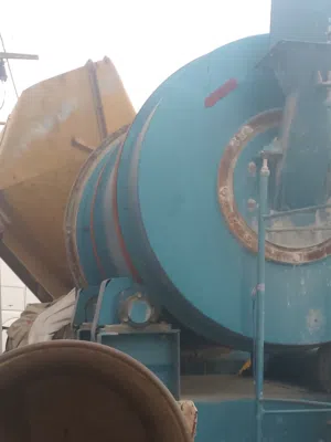خلاط حبيبات بلاستيك او خلاط باطون كهرباء ثلاثه فاز أو منشار رخام