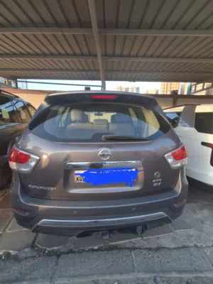 Used Nissan Pathfinder in Hawally