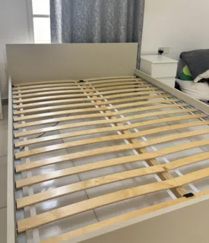 غرفة نوم Ikea استعمال سنة للبيع بداعي السفر /   Full room from Ikea used for a year for sale