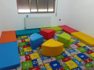 تفصيل فرشات اسفنج وجلد للحضانات ورياض الأطفال