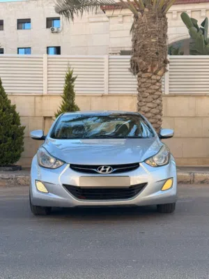 هونداي افانتي 2012 mD للبيع