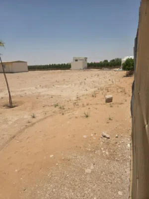 عزبه للبيع رزين