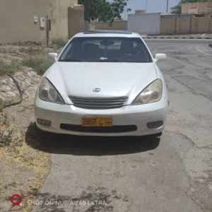 Used 2004 Lexus ES 350 Sedan GCC Specs White with Sunroof and Full Features