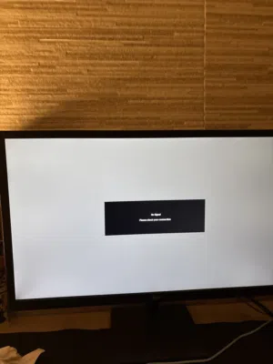 22 LG monitors for sale  in Amman