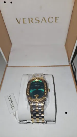 Green Versace for sale in Central Governorate