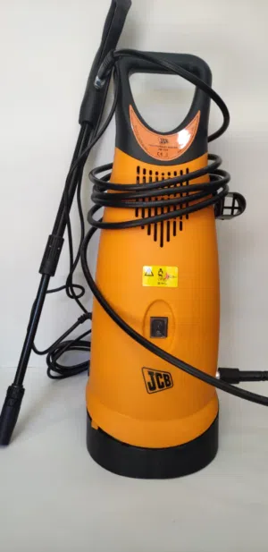 مضخة غسيل JCB أصلية جبارة (195 بار) – 1900 واط مع بربيش طويل 8 متر