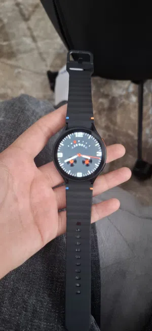 ساعة سامسونج galaxy watch 7 مش مستخدم ، صينية الساعة صنعت بالصين تشبك فقط على الأجهزة الصينية.