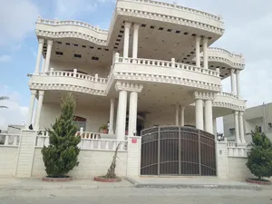 More than 6 bedrooms . 4 Bathrooms . 600 m23