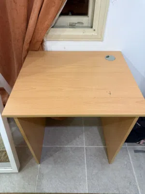 مكتب صغير للأطفال