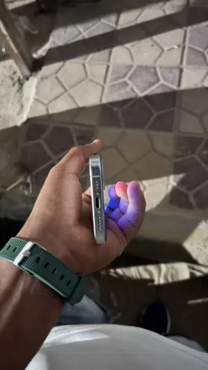 15برو استعمال شخصي الله يبارك لا يوجد عيوب بادن الله والتلفون مش مفتوح