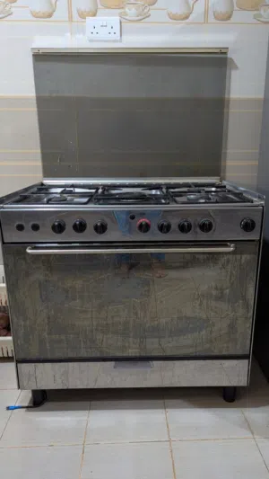 Cooking range 5 burners (good condition)