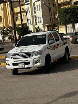 تيوتا هيلكس
