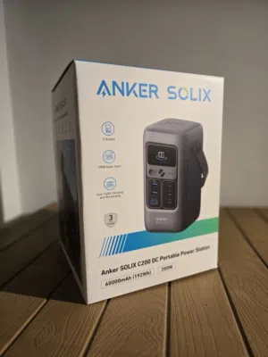 مولد كهرباء متنقل Anker SOLIX C200 بطارية طاقة 200W يشغل لابتوب ويشحن طاقة شمسية