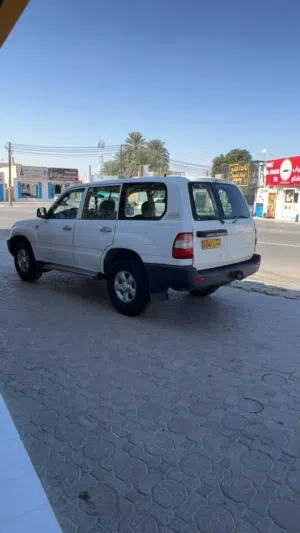 تويوتا لاند كروزر 2007 GX SUV مرخصة مع مواصفات إضافية وبلوتوث