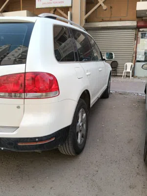 طوارق فلكس هوجن