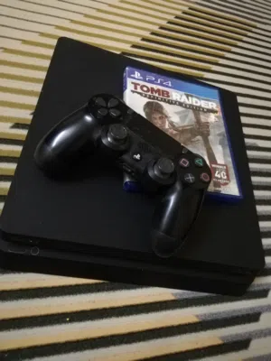 للبيع او بدل بما يناسب قابل للتفاوض نوع سليم الحجم 1تيرا مع جهاز واحد ولعبة tomb raider